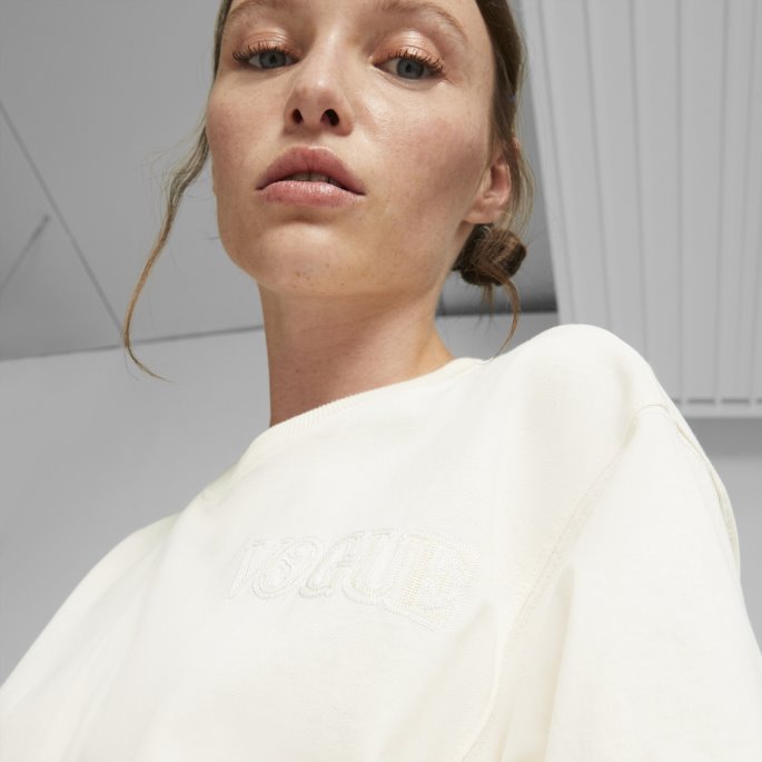 Puma På Tilbud X Vogue Kvinners Relaxed Fit T-skjorte Uberørt
