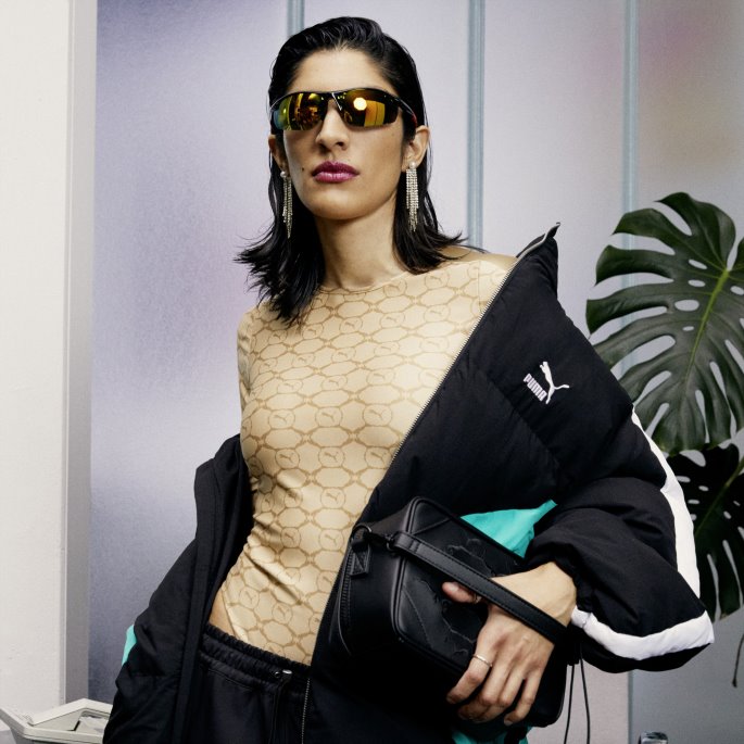 Lett Sand-ørkenbrun Aop Luxe Sport T7 Bodysuit Dame Puma På Tilbud