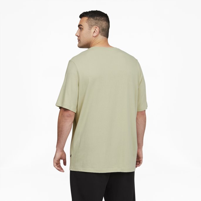 Essentials+ Herre V-hals T-skjorte Bt Spring Moss Puma På Salg