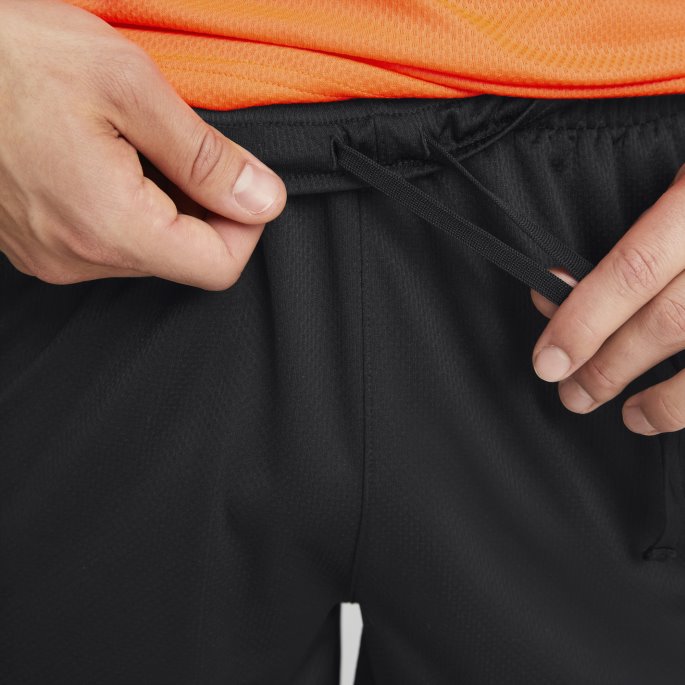 Svart-ild Coral Puma På Salg Individuell Finale Fotball Trening Shorts Menn