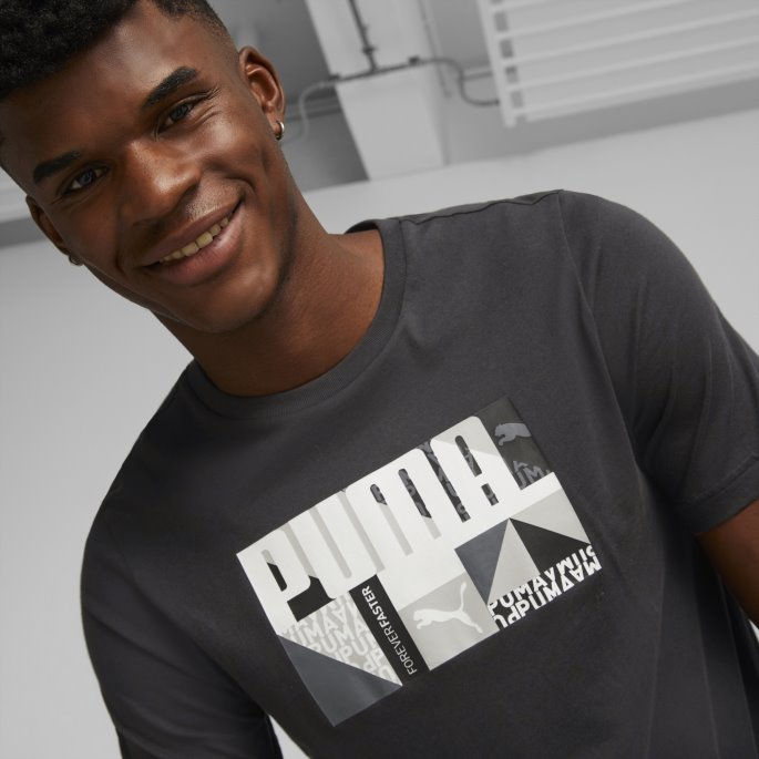 Puma På Salg Svart Monogram Grafisk Tee Menn