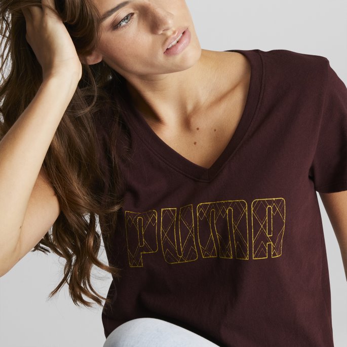 Puma På Tilbud Aubergine Deco Glam Logo T-skjorte For Kvinner