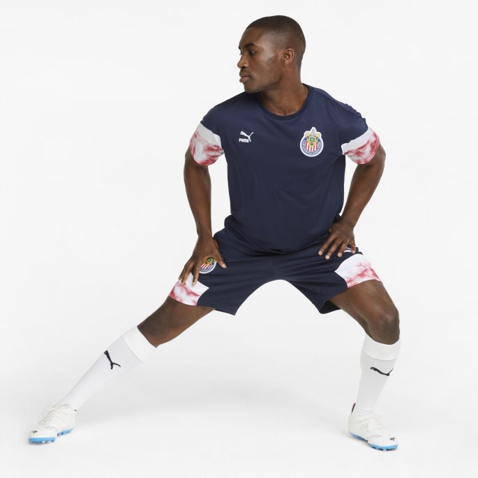 Chivas Ikoniske Mcs Fotball-t-skjorte For Menn Puma På Tilbud Peacoat-chili Pepper
