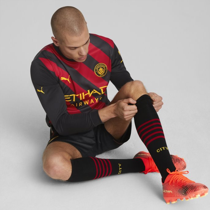 Puma På Salg Manchester City F.c. Borte 22-23 Replica Langermet Jersey Menn Svart-tango Rød