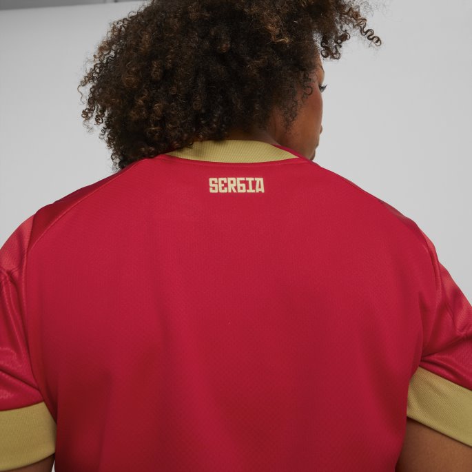 Chili Pepper-seier Gull Serbia Hjemme 22-23 Kopi Jersey Kvinner Puma På Salg