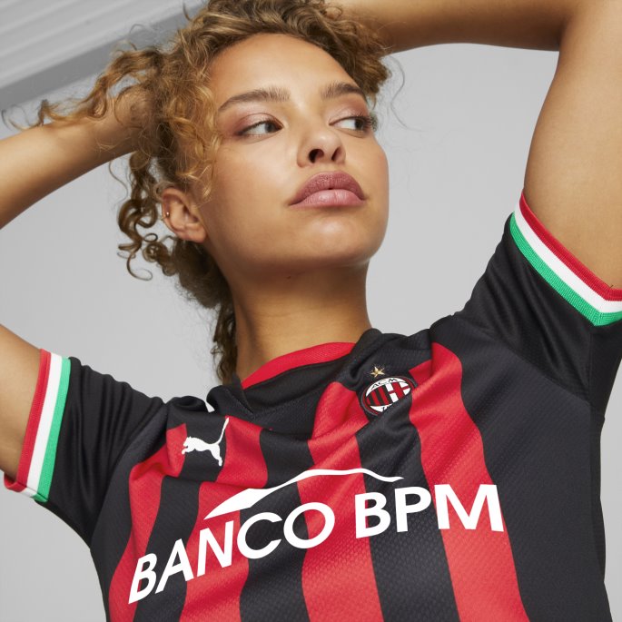 Puma På Tilbud Svart-tango Rød A.c. Milan Hjemme 22-23 Replica Jersey Kvinner