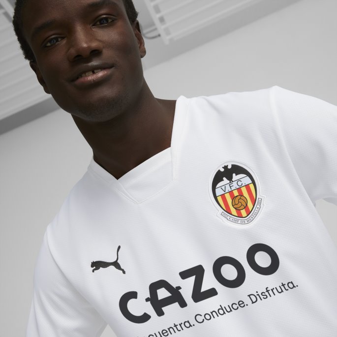Valencia Cf Home 22-23 Replica Jersey Herre Hvit-svart Puma På Salg