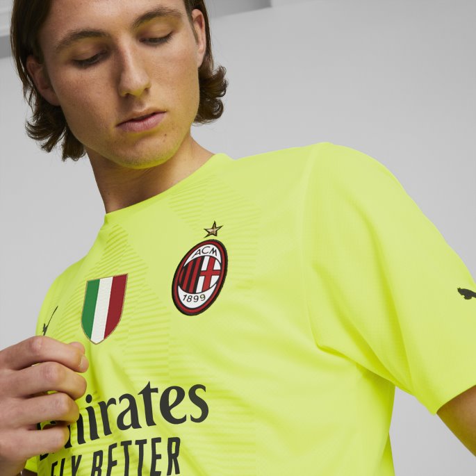 Gul Varslingssvart A.c. Milan Fotball Keeper Kortermet Kopi Jersey Med Scudetto Menn Puma På Salg